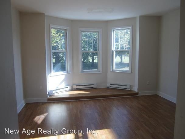 Building Photo - 5136 Parkside Ave