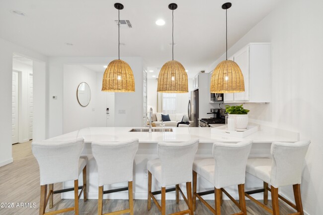 Foto del edificio - 5831 N 89th Dr