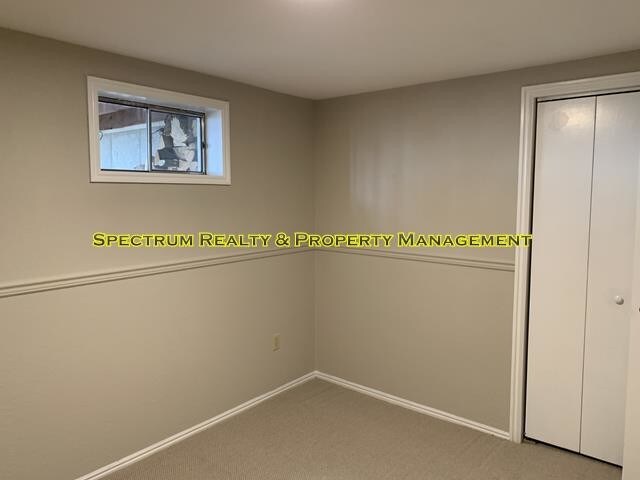 Building Photo - FEB RENT FREE! 3 bd Basement Apt in Pl Grove!