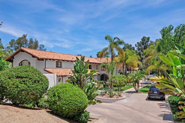 Building Photo - 16210 Via Cazadero