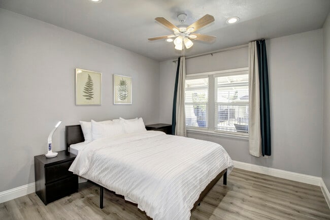 Photo - 3101 44th St House