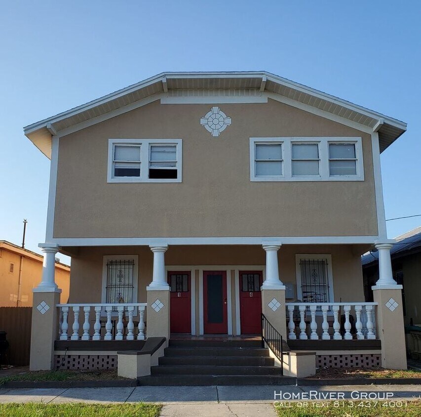 2/1 West Tampa Historic Unit Available Now! Apartment for Rent in