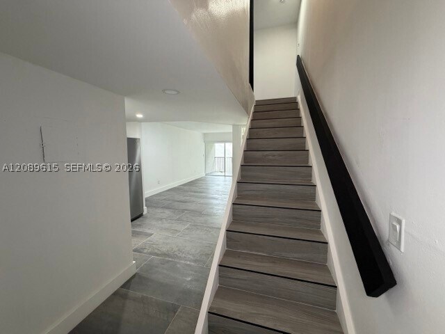 Building Photo - 230 Northwest Dr