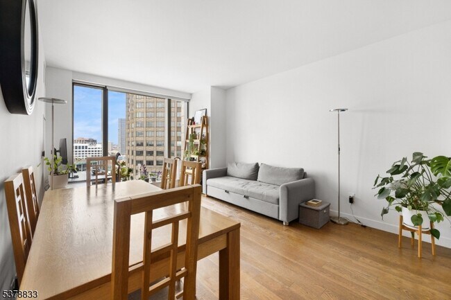 Foto del edificio - 99 Hudson St