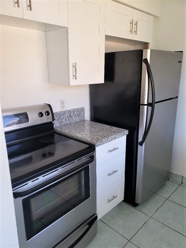 Kitchen - 3991 NW 30th Ter