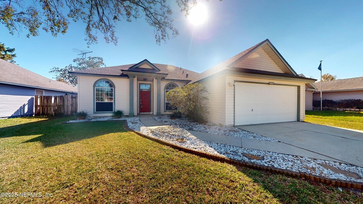 Foto principal - 12348 Casheros Cove Dr S