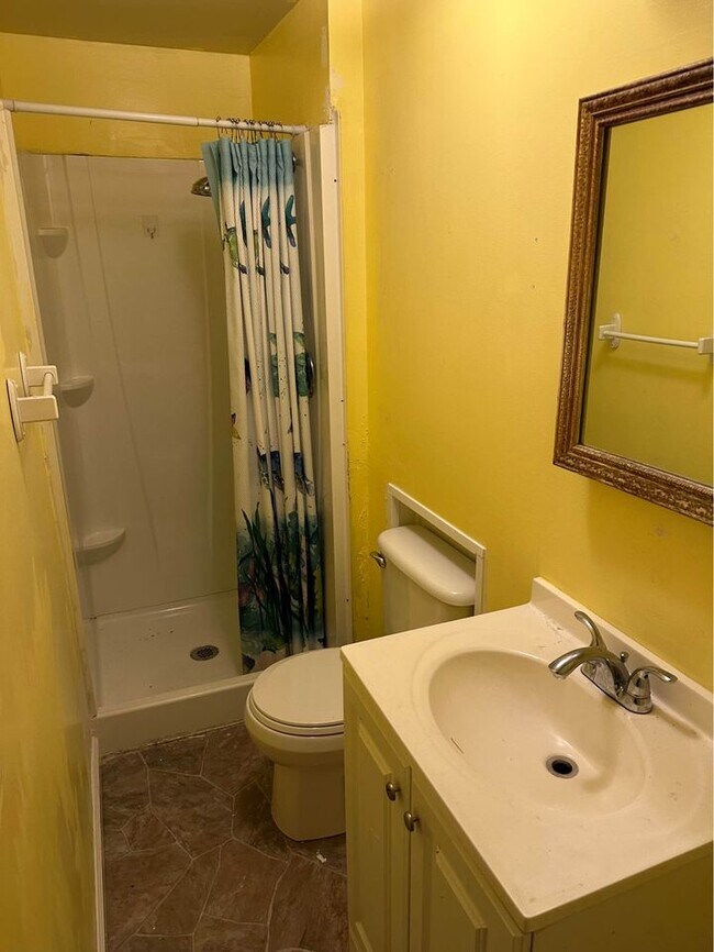 204 Progress Ave Unit 4, Hamilton, OH 45013 Apartments in Hamilton