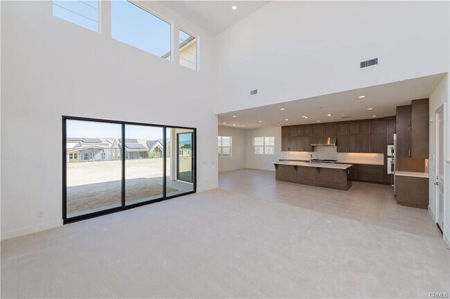 Foto del edificio - 27562 Juniper Ln