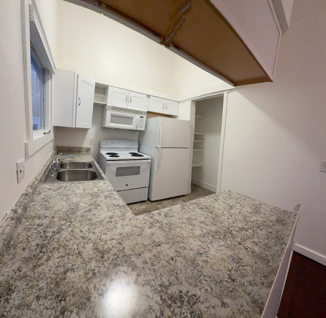 Foto del edificio - 5120 Hatcher Cir