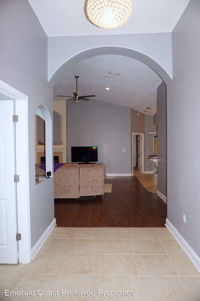 Foto del edificio - 3 br, 2 bath House - 2039 Fountainview Dr.