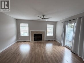 Building Photo - 3600 Cunningham Dr