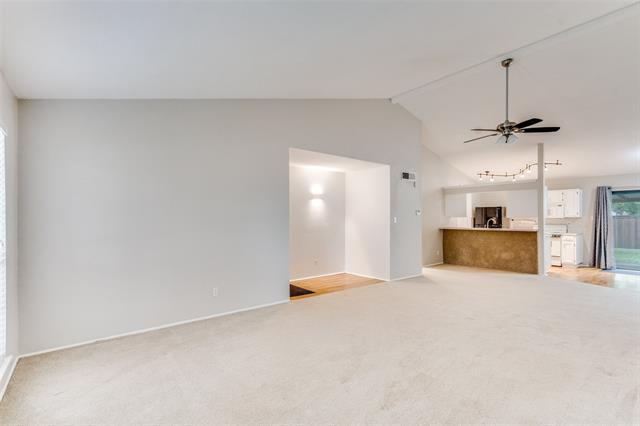Building Photo - 536 Willow Oak Dr