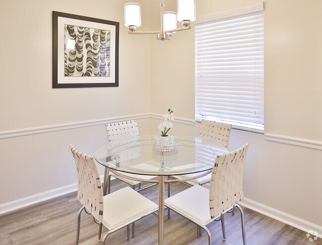 2HAB, 2BA - Renovado - Country Club