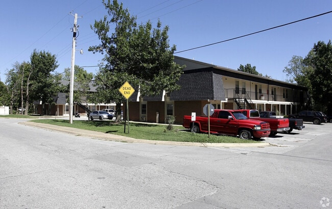 chestnut-apartments-fayetteville-ar-building-photo - Chestnut Apartments