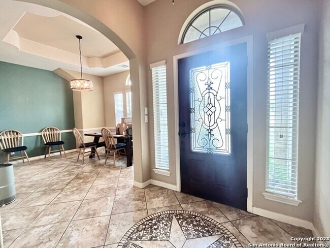 Foto del edificio - 4 Bedroom/2 Bathroom Home in the Bandera R...