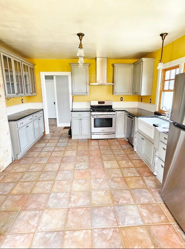 Foto del edificio - 2886 Cottonwood Creek Rd