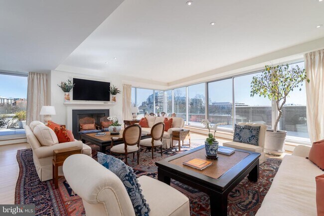 Foto del edificio - 2900 K St NW