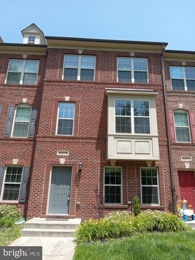 15979 Marsh Pl, Haymarket, VA 20169 Townhome Rentals in Haymarket VA