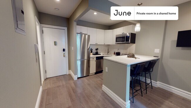 Foto del edificio - Room in Shared 3 bed/2 bath home