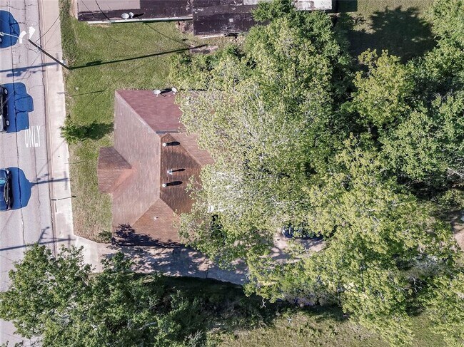 Foto del edificio - 2515 Montgomery Rd