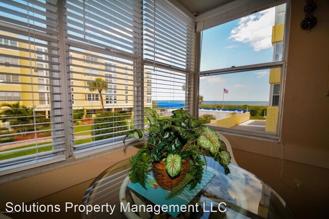 Foto del edificio - 2 br, 2 bath House - 4700 Ocean Beach Blvd...