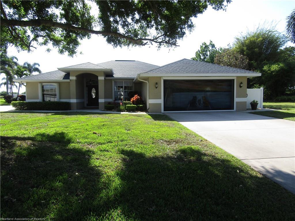 Primary Photo - 573 Sunset Pointe Dr
