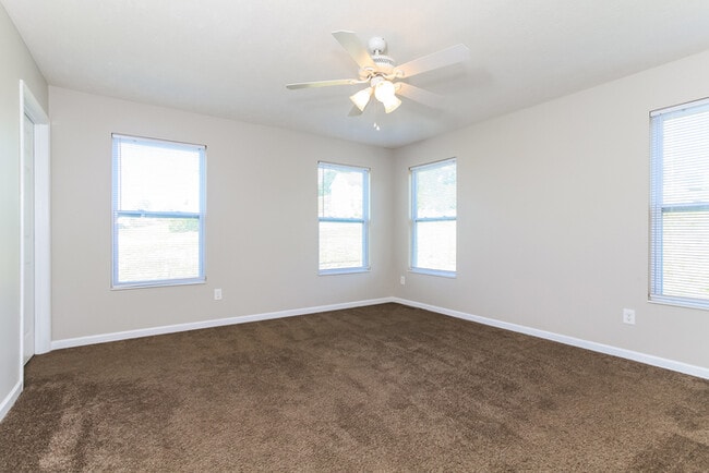 Building Photo - 281 Timber Hill Dr
