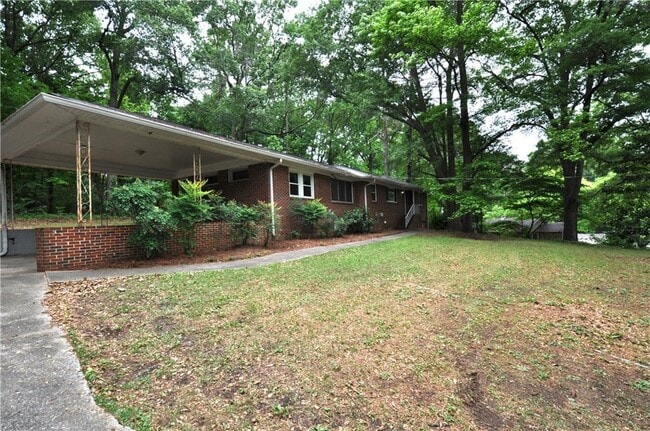 Foto del edificio - 486 Pegg Rd SW