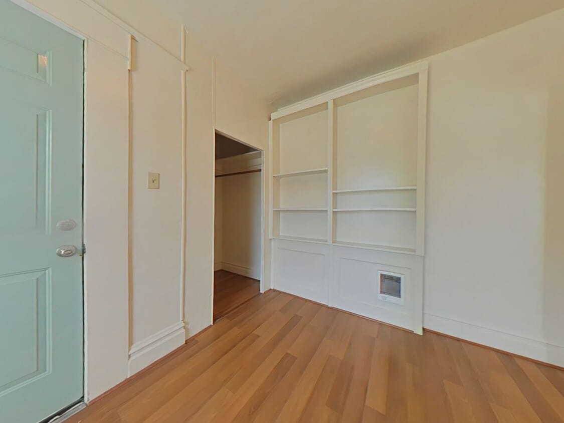 Primary Photo - Studio ~ Close to Campus