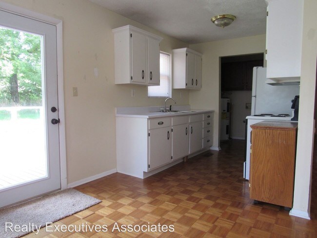 Foto del edificio - 3 br, 1 bath House - 1856 Mentor Road