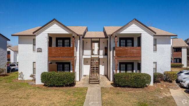 Summerville Court Apartments in Mobile AL Apartments com Summerville Court Apartments in Mobile AL Apartments com
