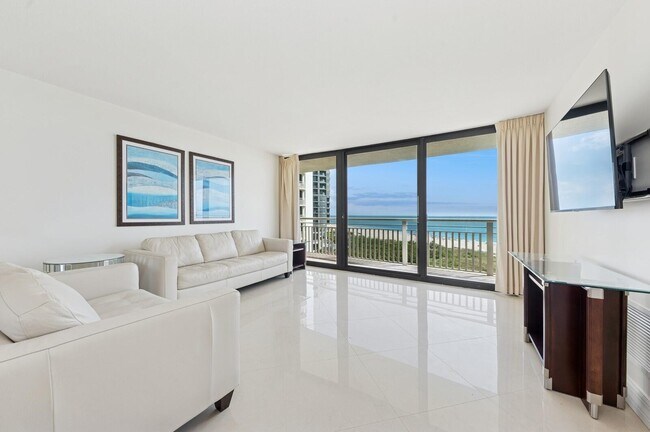 Building Photo - 3000 N Ocean Dr