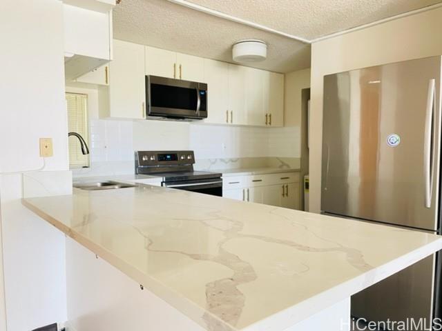 Building Photo - 2724 Kahoaloha Ln