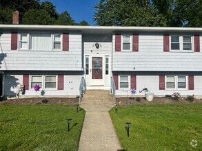 Building Photo - 24 Calumet Ave