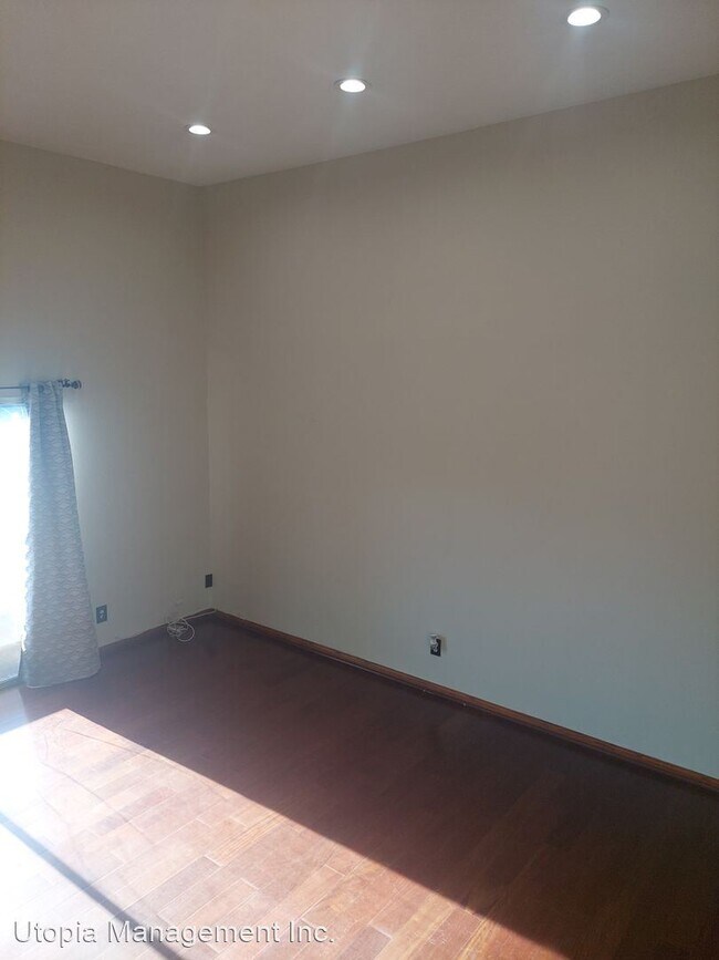 Building Photo - 2 br, 2 bath House - 5500 Lindley Avenue  ...