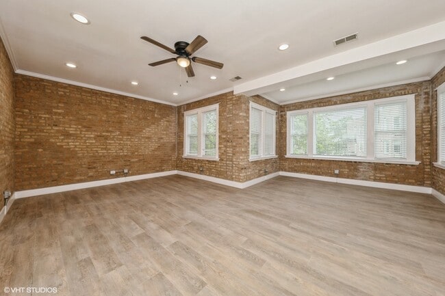 Building Photo - 6410 S Minerva Ave