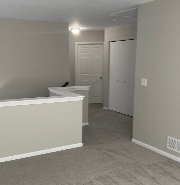 Building Photo - AVAILABLE NOW! - 1536 Bethel Avenue, Huntl...