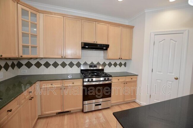 Foto del edificio - 11333 Fountaingrove Dr