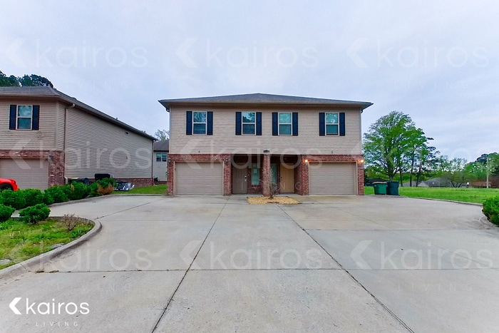 Foto principal - 10005 W 20th St