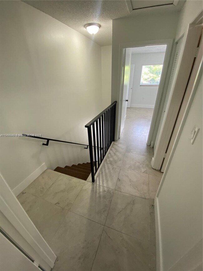 Foto del edificio - 1650 W 44th Pl