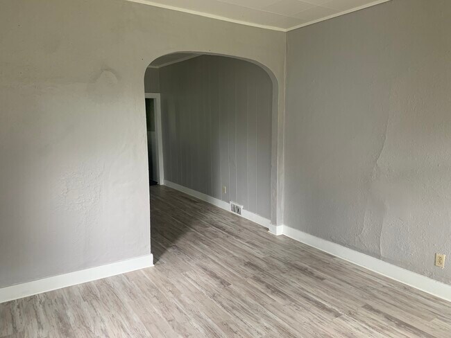 Foto del edificio - 311 Grove Ave