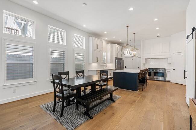 Foto del edificio - 802 Aurora St