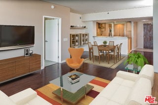 Building Photo - 13650 Marina Pointe Dr