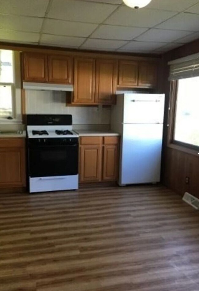 Foto del edificio - 5 Bedroom, 2 Bathroom House for Fall Semester