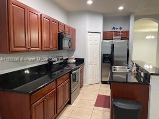 Foto del edificio - 5807 Hampton Hills Blvd