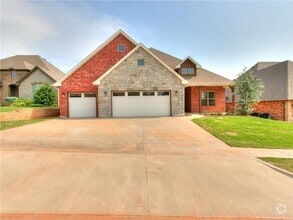 Building Photo - 620 NW 196th Ct