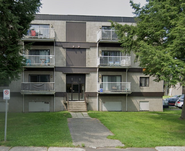 Building Photo - 104 Rue Des Bouleaux