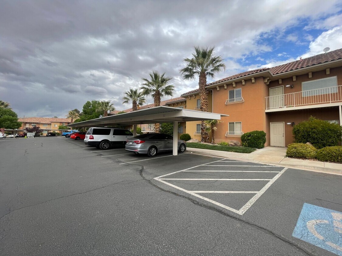 700 N Main St Unit C, Washington, UT 84780 Room for Rent in Washington, UT