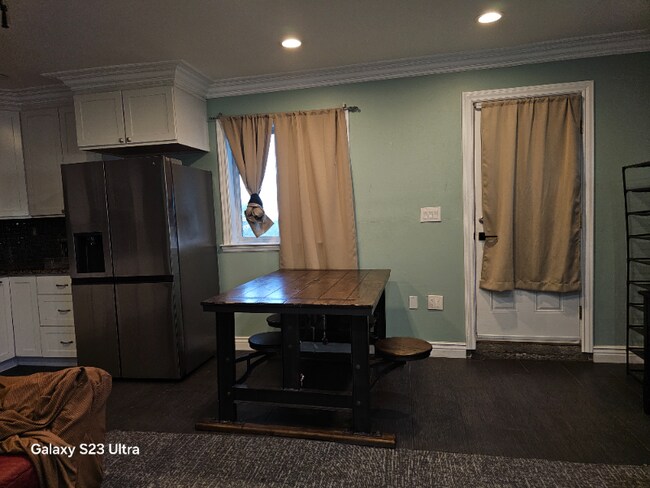 Foto del edificio - 3800 Hillsdale Dr