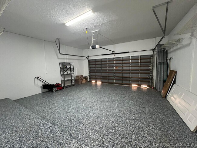 Foto del edificio - 16447 SW 1st Ct